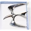 Image 1 : LARGE ESTATE SILVER TONE BIRD BROOCH