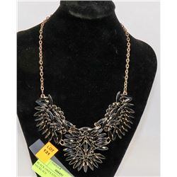 BLACK ONYX STYLE VINTAGE NECKLACE