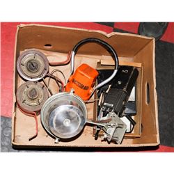 CN RAIL LANTERNS & RADIO