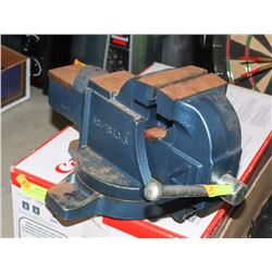 LARGE #4 VISE