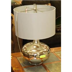 BULBOUS SILVER TABLE LAMP