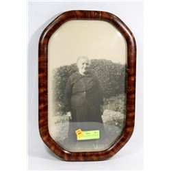 1900'S CONVEX DOME GLASS FRAME