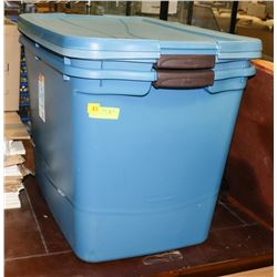 SET OF 2 LARGE RUBBERMAID STORAGE