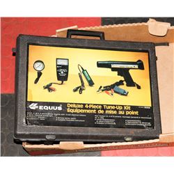 DELUXE 4PC TUNE UP KIT IN CASE.