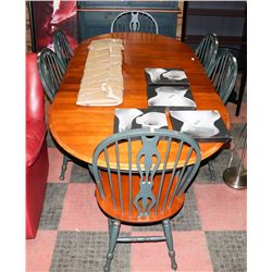 TWO TONE WOOD TABLE AND 6 CHAIRS 2 LEAFS