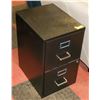 Image 1 : METAL 2 DRAWER FILE CABINET