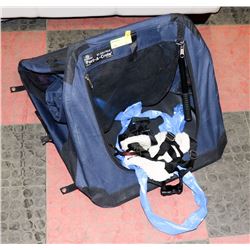 PORTABLE DOG KENNEL WITH HARNESS AND 2 LEASHES.