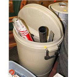 ROLLING GARBAGE CAN WITH REFLECTIVE MARKERS