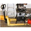 Image 1 : YELLOW PALLET JACK 5500LBS, 7 DAY WARRANTY
