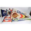 Image 1 : FLAT OF HOCKEY PENNANTS