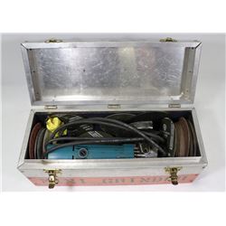 MAKITA DISC GRINDER MODEL 9506B WITH DISCS &