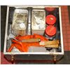 Image 1 : ALUMINUM BOX WITH FIBERGLASS REPAIRING ITEMS
