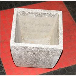 CONCRETE PLANTER POT