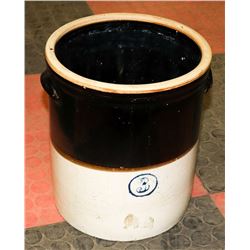 3 GALLON CROCK.