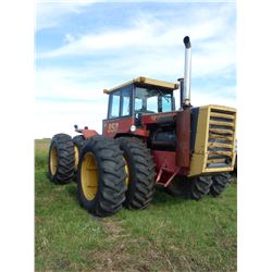 APPROXIMATELY 1981 VERSATILE 950 SERIES 2 TRACTOR