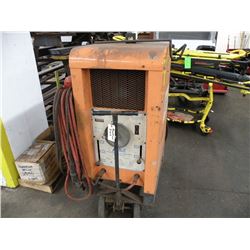 AirCo welder w/leads