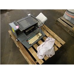 Dahlgren Wizard XL engraver