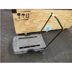 Rubbermaid cart