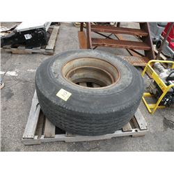 22.5 Super single tire on rim