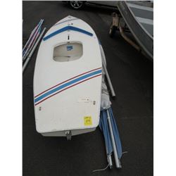 AMF Sunfish 14ft sailboat w/mast & sail                SN#-AMF84712M806