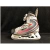 Image 1 : BAUER VAPOR XVI HOCKEY SKATES (SIZE 8)