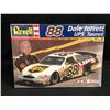 Image 1 : REVELL 1:24 SCALE #88 DALE JARRETT UPS TAURUS MODEL KIT