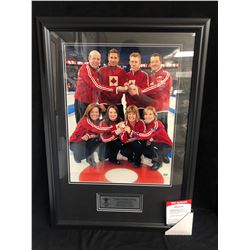 VANCOUVER 2010 TEAM CANADA CURLING SIGNED 22  X 30  FRAMED PHOTO W/ KEVIN MARTIN/ CHERYL BERNARD...