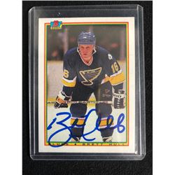 BRETT HULL SIGNED BOWMAN HOCKEY CARD