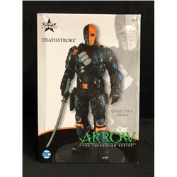 LIMITED EDITION ICON HEROES DEATHSTROKE COLLECTIBLE STATUE (0780/2000)