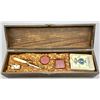 Image 1 : Gentleman’s Gambling Box with contents