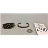 Image 8 : Pair of Mid Century Bracelets