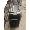 Image 1 : Fellowes Paper Shredder