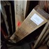 Image 2 : LOT OF FLUORESCENT LIGHT BULBS