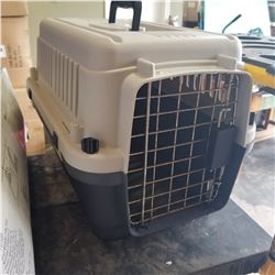 SMALL PET CRATE