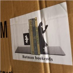 CASE OF METAL BATMAN BOOKENDS