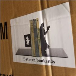 CASE OF METAL BATMAN BOOKENDS