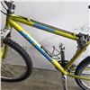 Image 2 : GREEN ROCKY MOUNTAIN BIKE
