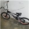 Image 3 : DIAMOND BACK BMX BIKE
