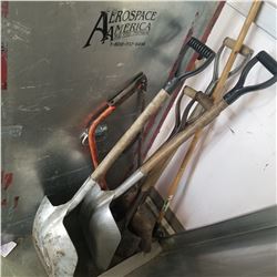 BUNDLE OF SHOVELS AND 2 BOW SAWS