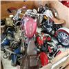 Image 3 : LOT OF 6 MOTOR CYCLE FIGURES