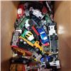 Image 2 : BOX OF MOSTLY VINTAGE HOTWHEELS AND OTHER CARS