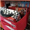 Image 2 : LOT OF CARS COLLECTIBLES