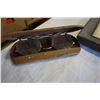 Image 3 : VINTAGE GLASSES AND PICTURE