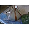 Image 3 : 2 LEADED GLASS SHADES