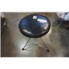 Image 1 : DRUMMER STOOL