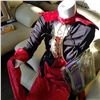 Image 2 : FEMALE MANNEQUIN AND NEW GOTHIC VAMPIRESS COSTUME