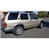 Image 6 : 2001 NISSAN PATHFINDER, 4 DOOR STATION WAGON HATCHBACK, AUTOMATIC, 268890KM WITH 3 KEYS AND 3 FOBS, 