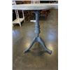 Image 3 : VINTAGE PAINTED DUNCAN PHYFE STYLE CLOVER TABLE AND BARLEY TWIST TABLE