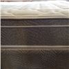 Image 3 : SERENADE DOUBLE SIZE ORGANIC COTTON MATTRESS AND BOX SPRING
