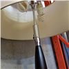 Image 2 : MODERN FLOOR LAMP